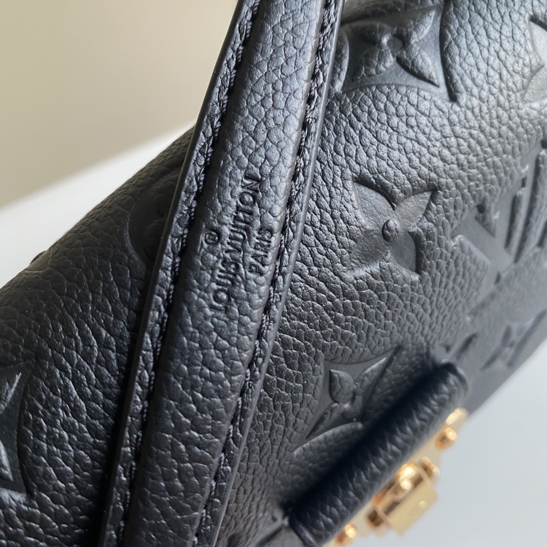 顶级原单VAVINMINI手袋M44550黑色由光滑与压纹MonogramEmpreinte牛皮混合裁制