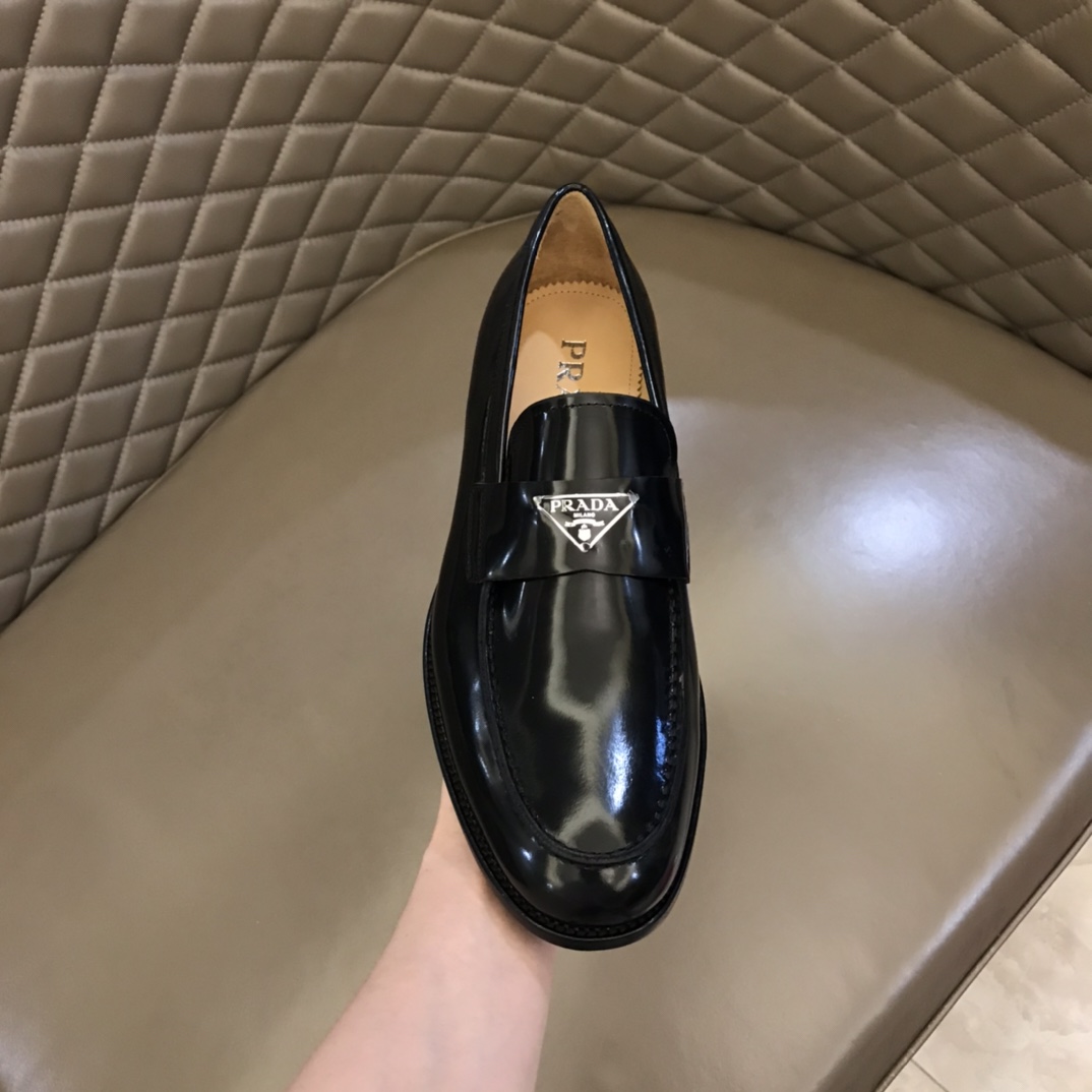 PRADA/普拉达   进口头层牛皮P家原单男士正装商务皮鞋