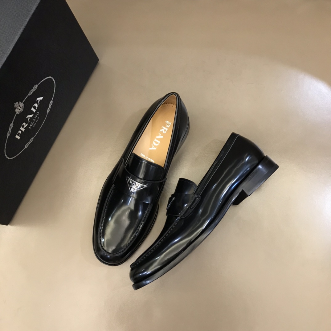 PRADA/普拉达   进口头层牛皮P家原单男士正装商务皮鞋