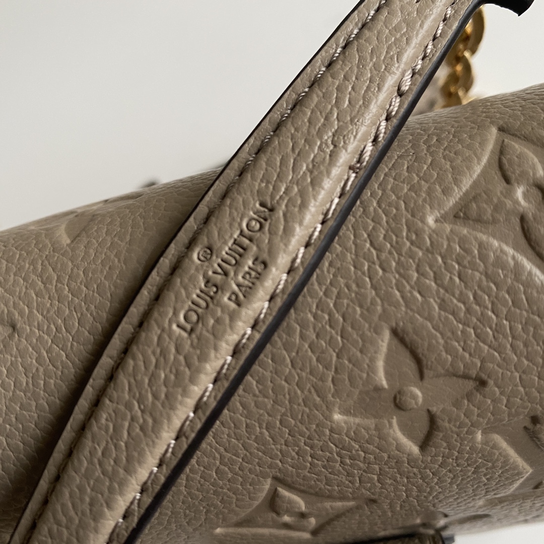 顶级原单VAVINMINI手袋M44550浅咖由光滑与压纹MonogramEmpreinte牛皮混合裁制