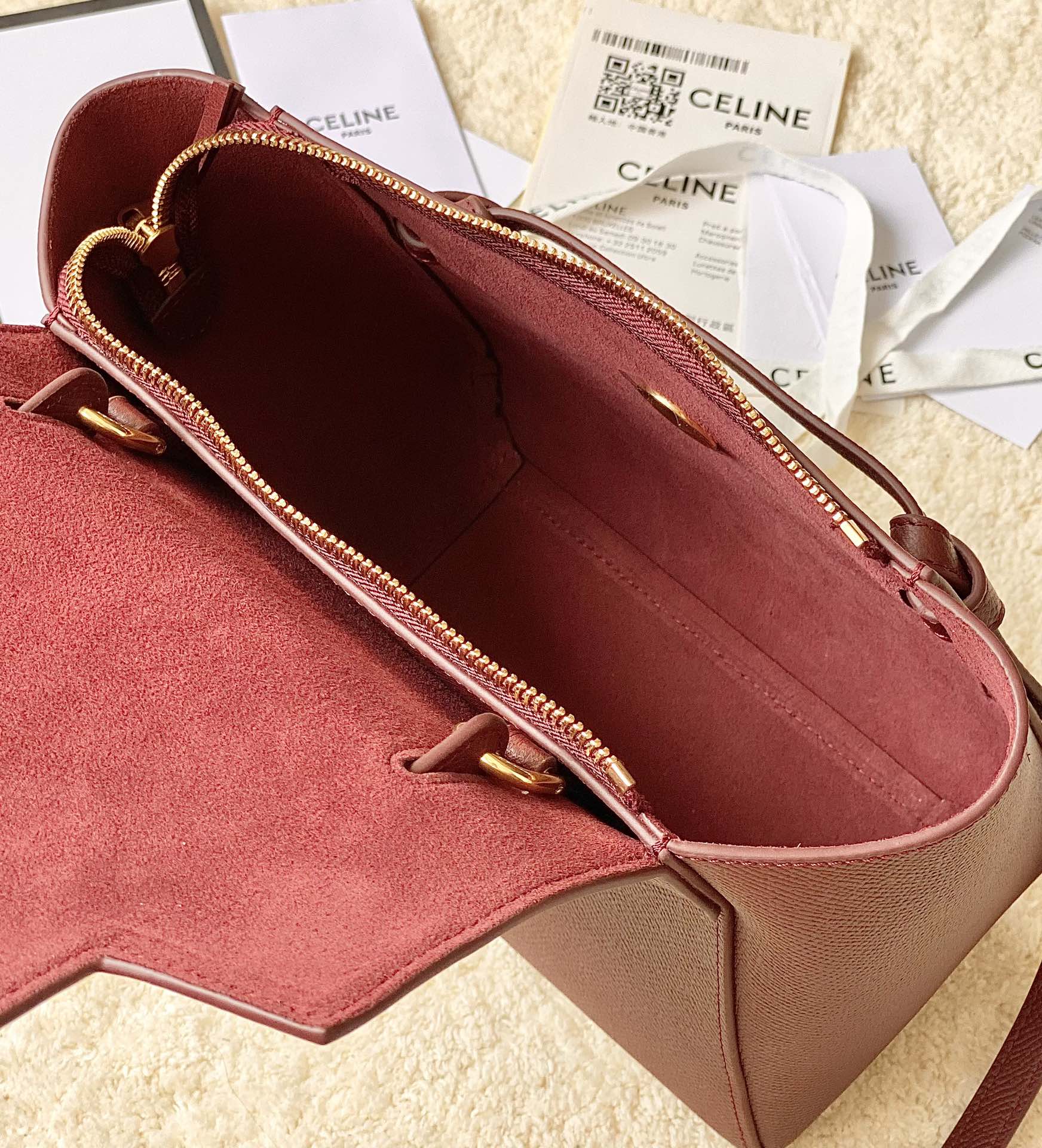 CELINE赛琳Belt 掌纹系列鲶鱼包189003