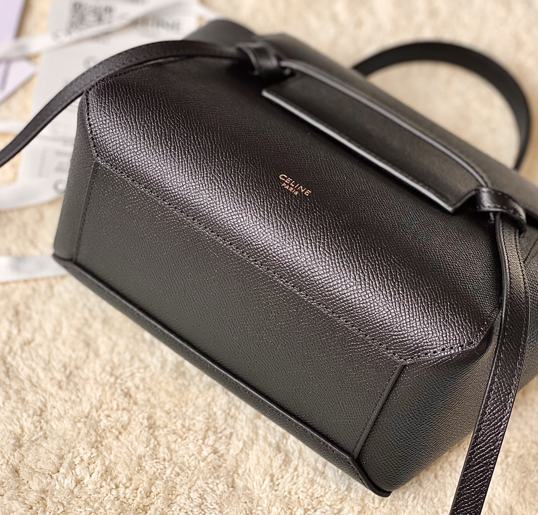 CELINE赛琳Belt 掌纹系列鲶鱼包189003