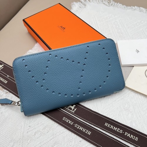 Hermes Constance Leather Zip Around Wallet, 19 x 11 x 2 cm (Light Blue)