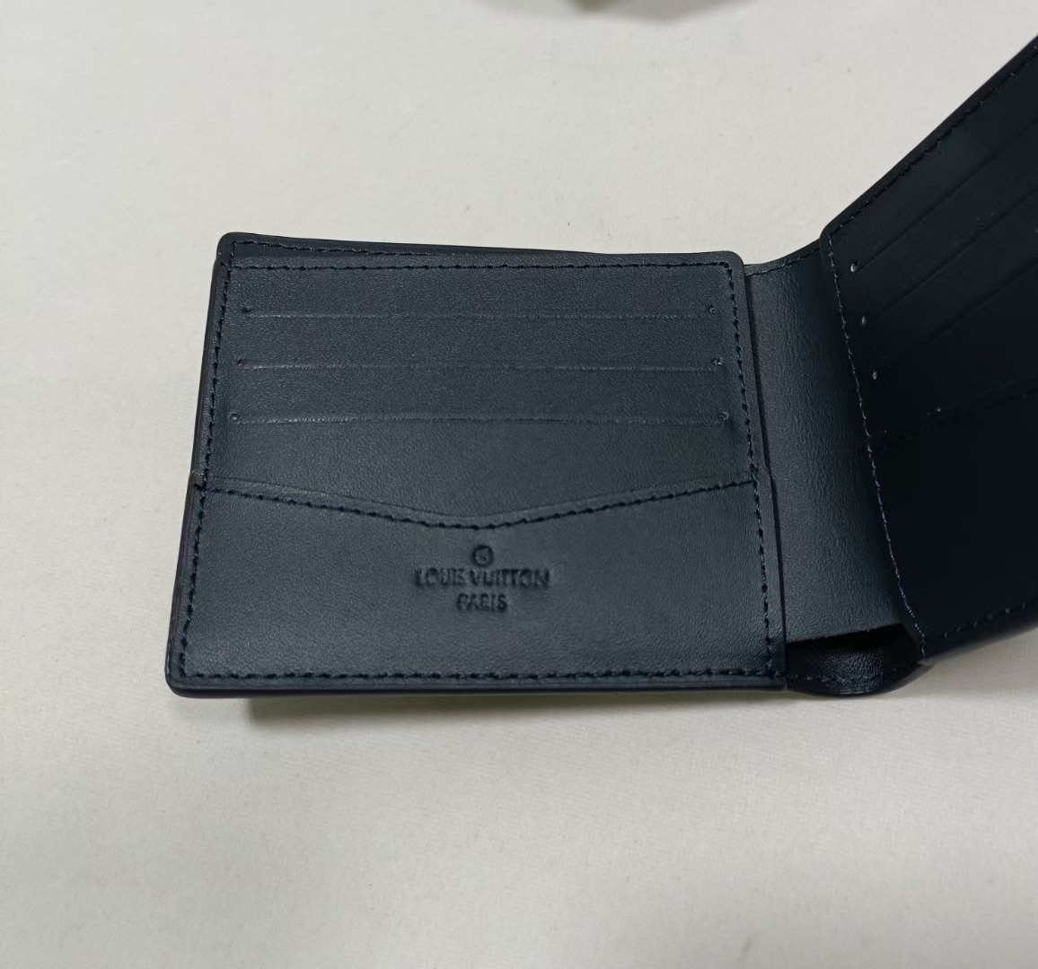 Leather Bifold Wallet in Gift Box