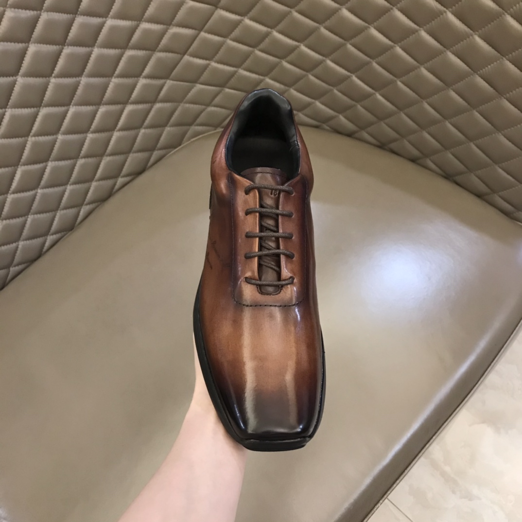 Berluti/布鲁提 2022新款来袭 进口牛皮材质纯手工重复擦色皮鞋