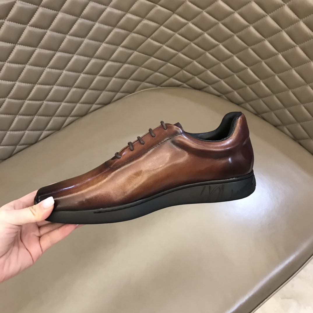 Berluti/布鲁提 2022新款来袭 进口牛皮材质纯手工重复擦色皮鞋
