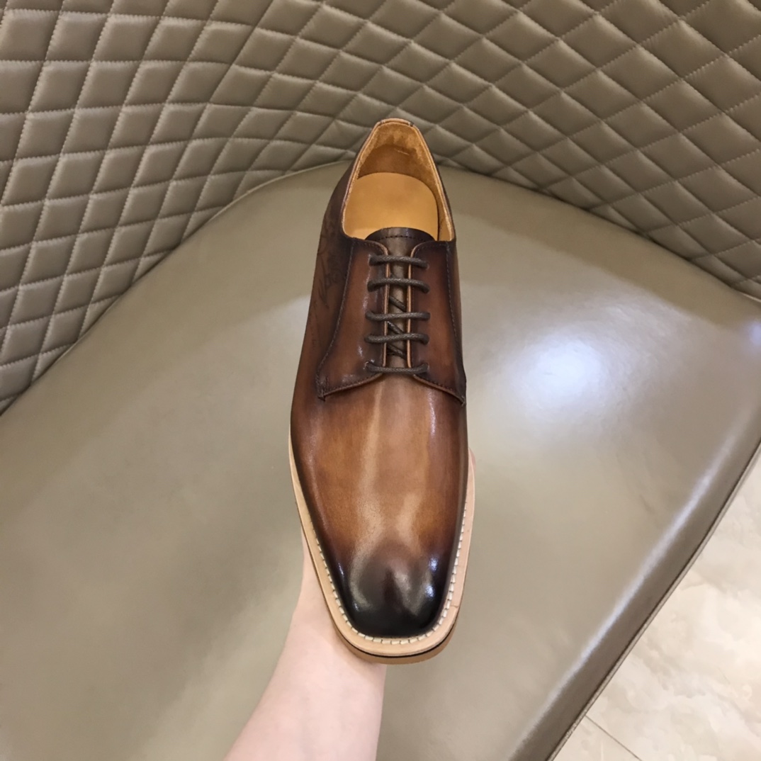 Berluti/布鲁提 2022新款来袭 进口牛皮材质纯手工重复擦色皮鞋