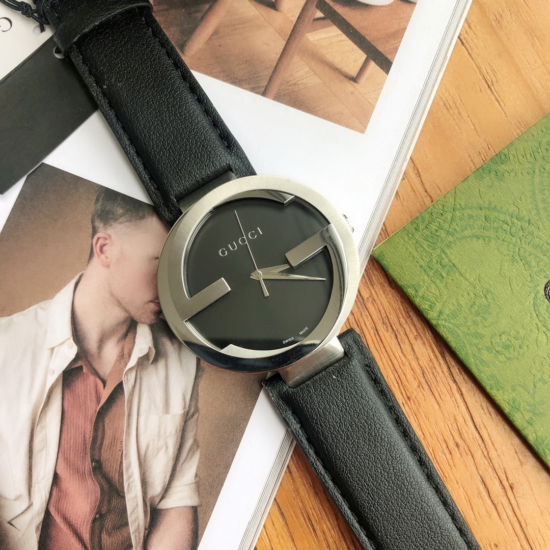 Часы Gucci
