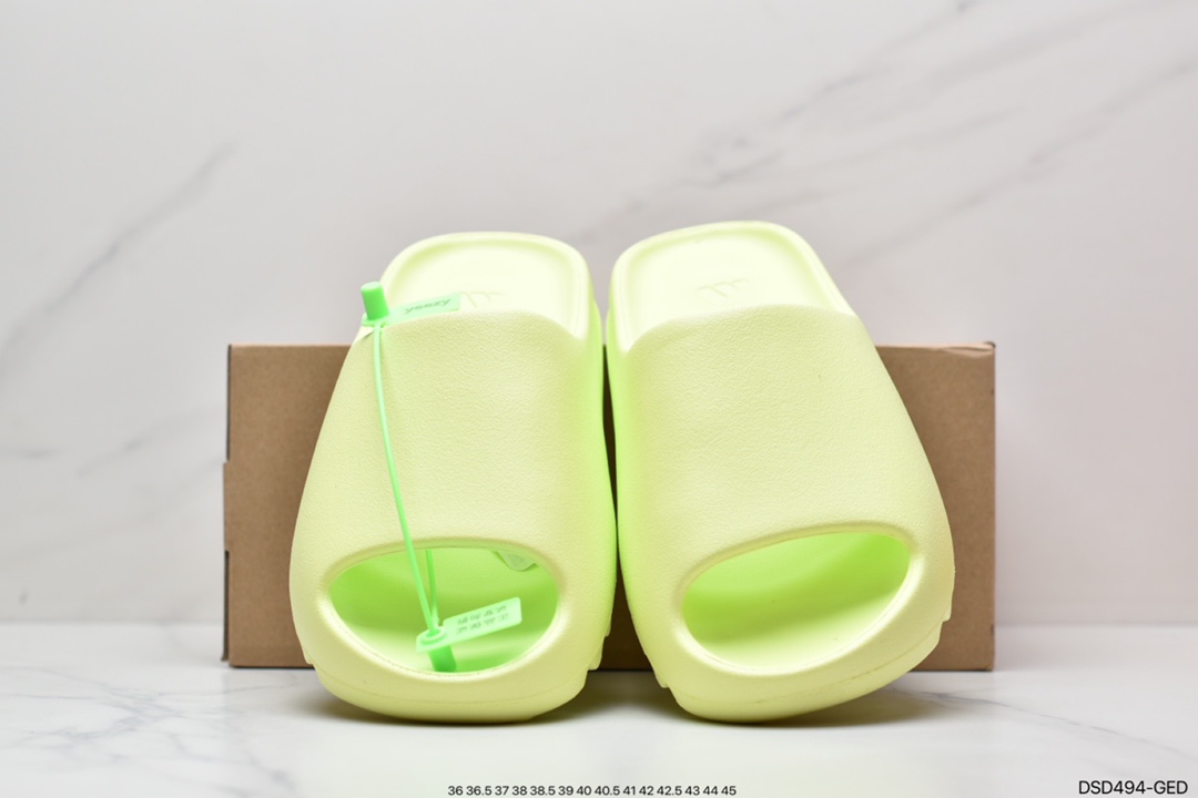 100 侃爷再度联乘Kanye West x Adidas Yeezy Slide"Bone"椰子户外风格沙滩涉水拖鞋 FV8425