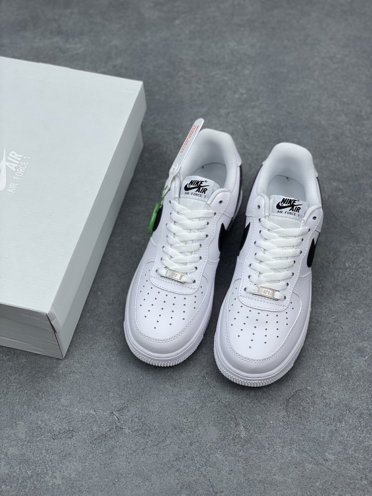 Nike Air Force 1 Low White Black CJ0952-100 Classic Low Top Sneakers 9 i1656529061 7915 7