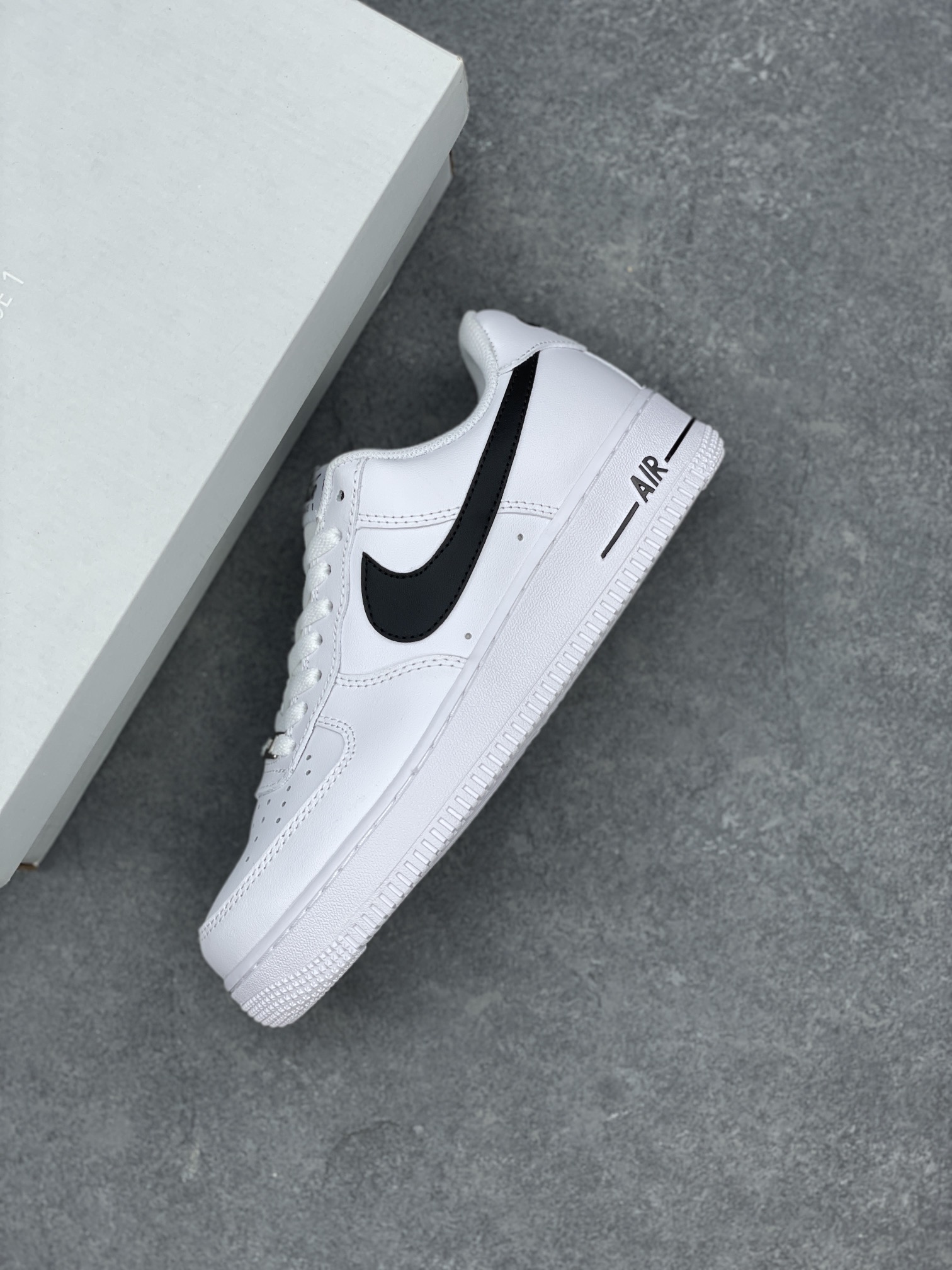 Nike Air Force 1 Low White Black CJ0952-100 Classic Low Top Sneakers 8 i1656529061 8614 6