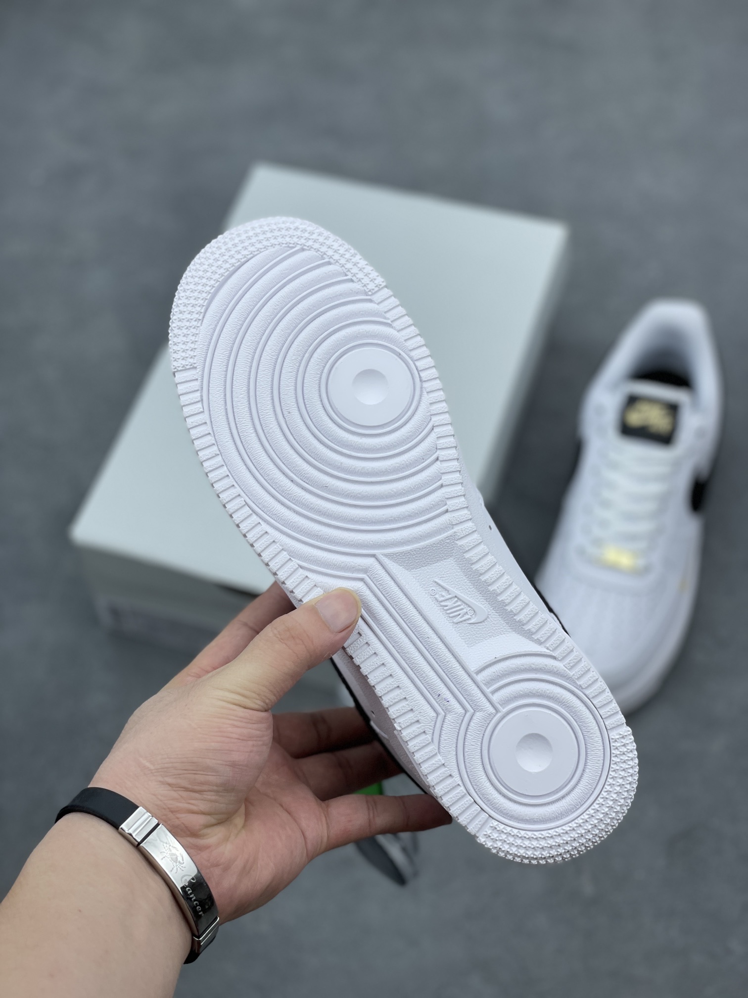 Nike Air Force 1 Low Premium - White/Black/Khaki Jewel Swoosh - CZ0270-102 7 i1656529151 4169 5