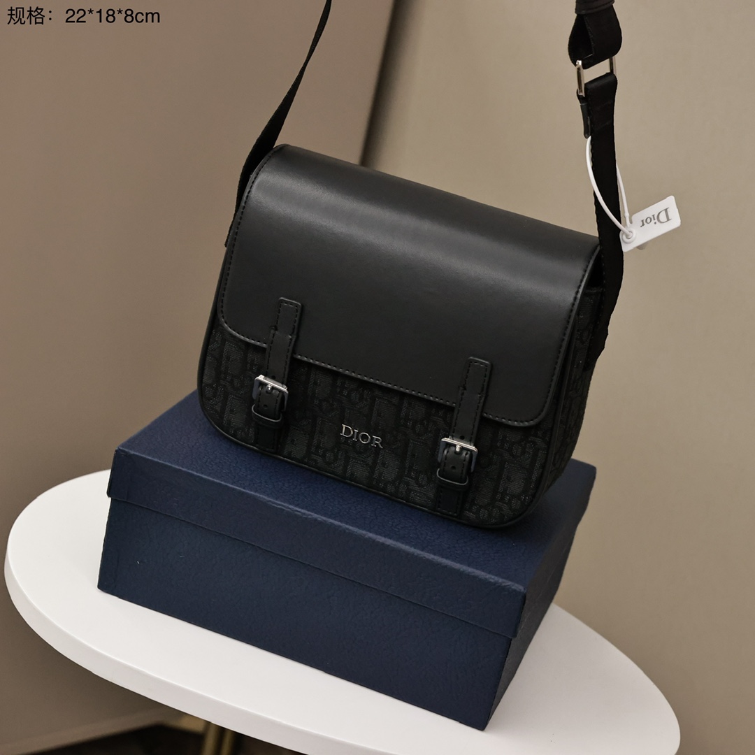 I5   Dior迪奥邮差包