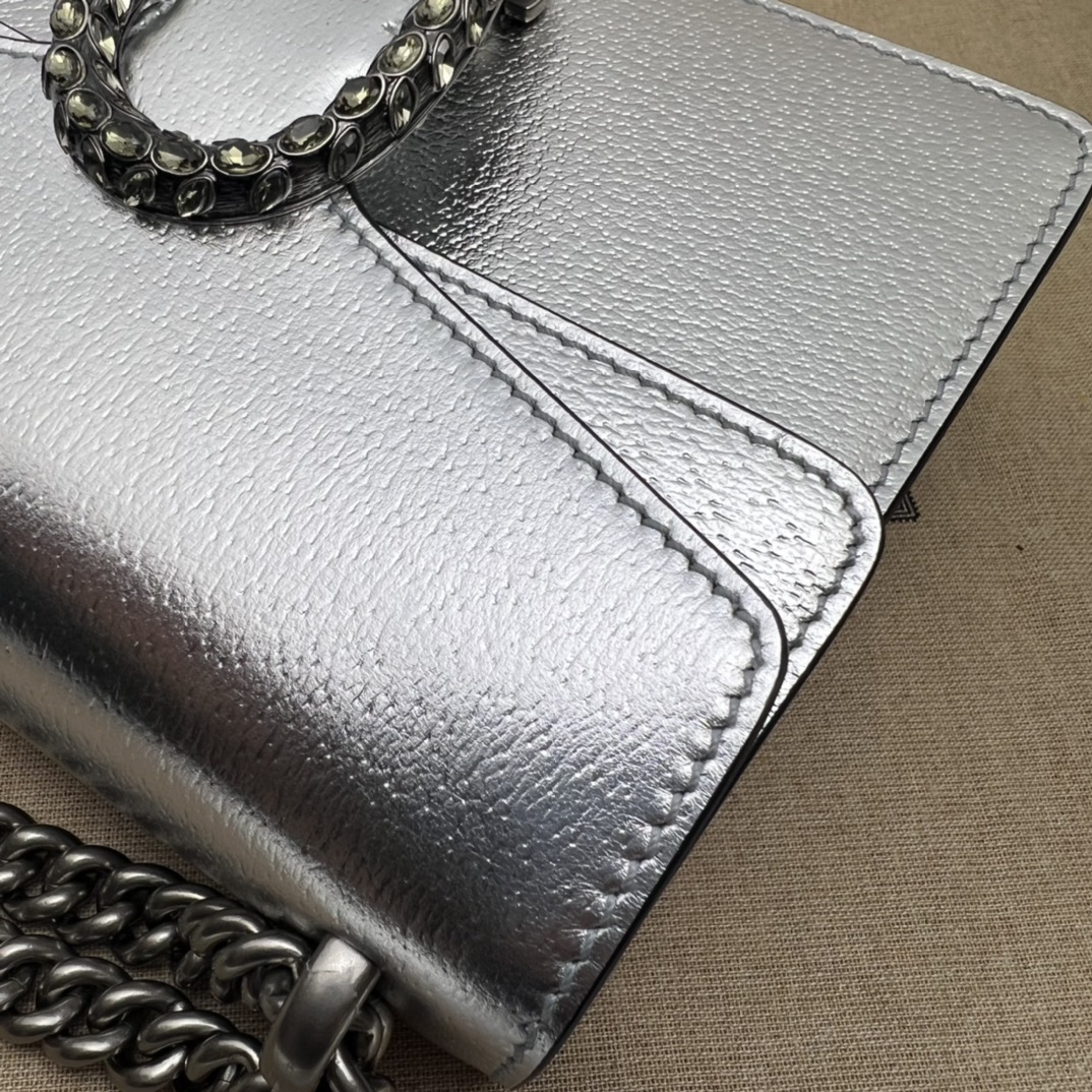 GUCCI古驰Dionysus系列银色迷你手袋421970