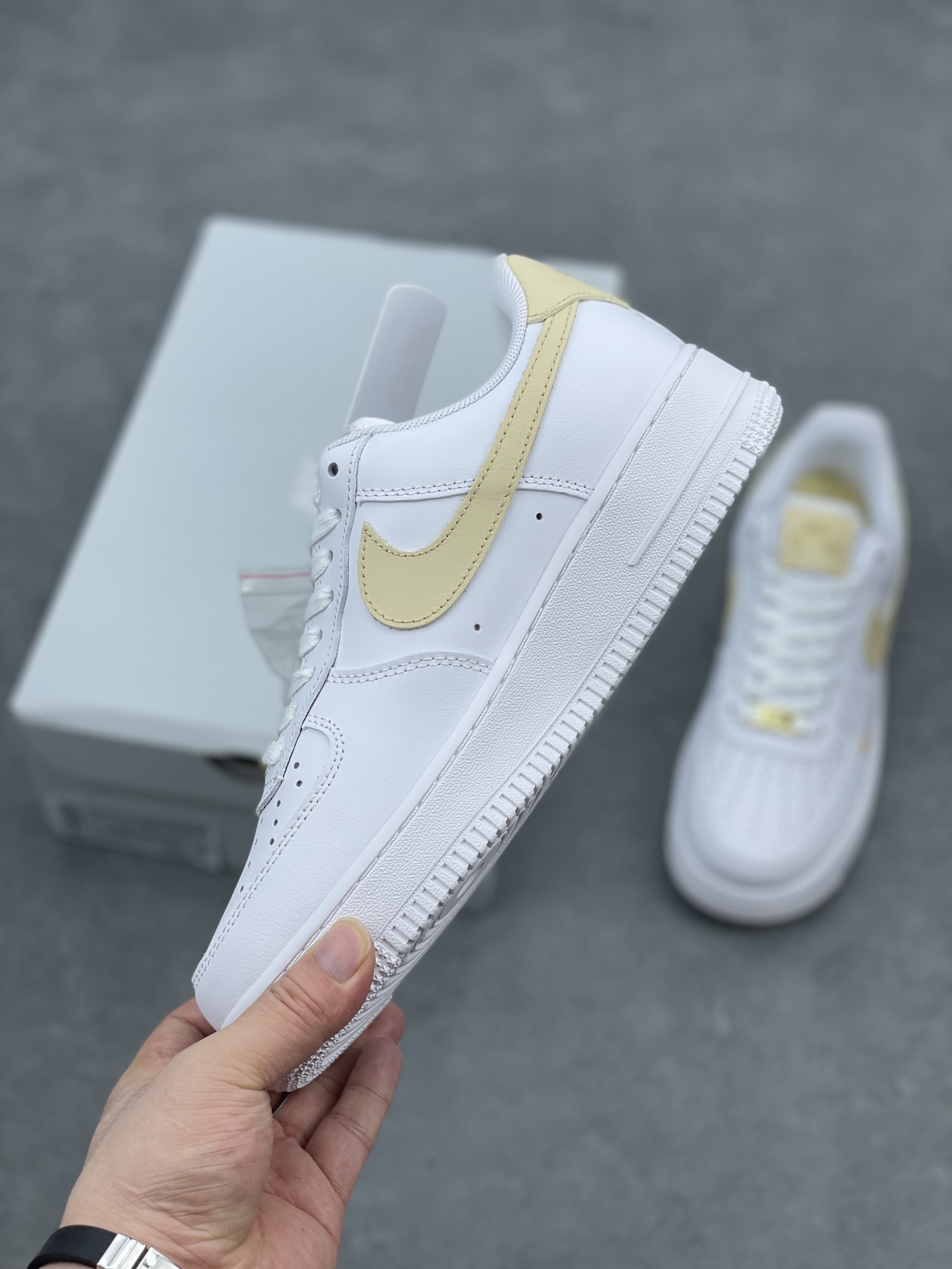 Nike Air Force 1 '07: Iconic Style, Cushion Comfort, and Premium Quality 4 i1656588329 5713 2