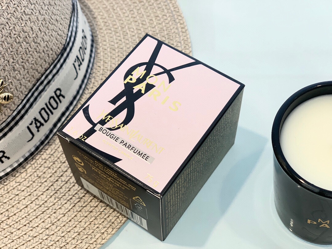 Yves Saint Laurent Black Opium Scented Candle - 2.6 oz / 75g 5 i1656594419 4699 4