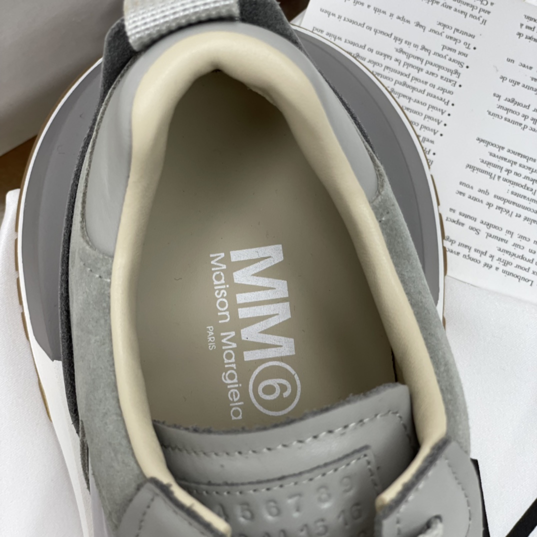 MMY   采用尼龙布拼接而成男款runner系列春夏老爹鞋