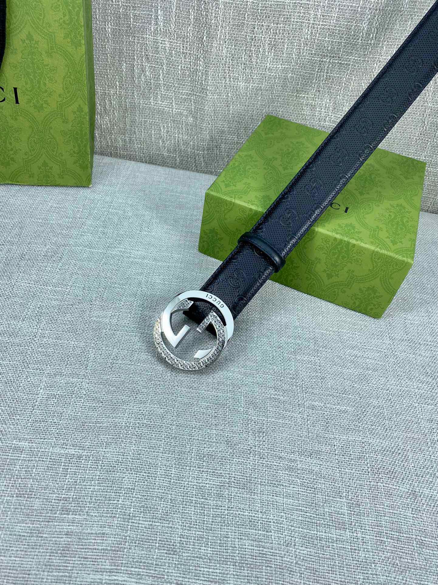 宽度4.0cm搭配原版皮带扣腰带以采