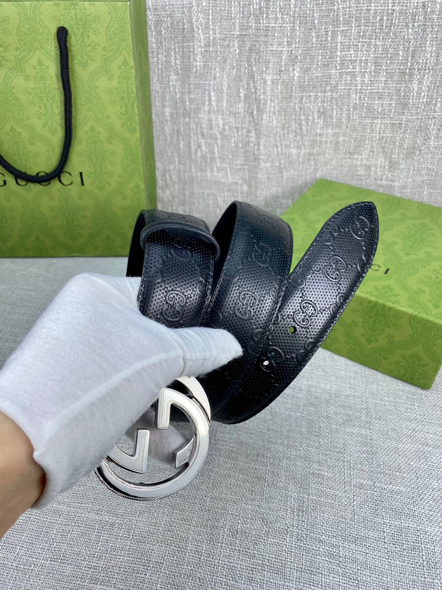 宽度4.0cm搭配原版皮带扣腰带以采