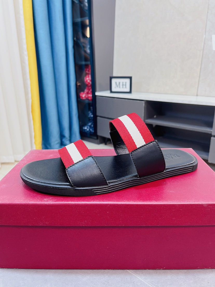 H0 巴利Bally 专柜同步，品牌织带交叉人字拖鞋采用牛皮拼品牌织带 金典配色红咖黑咖，楦型原版调试大货对原版标准