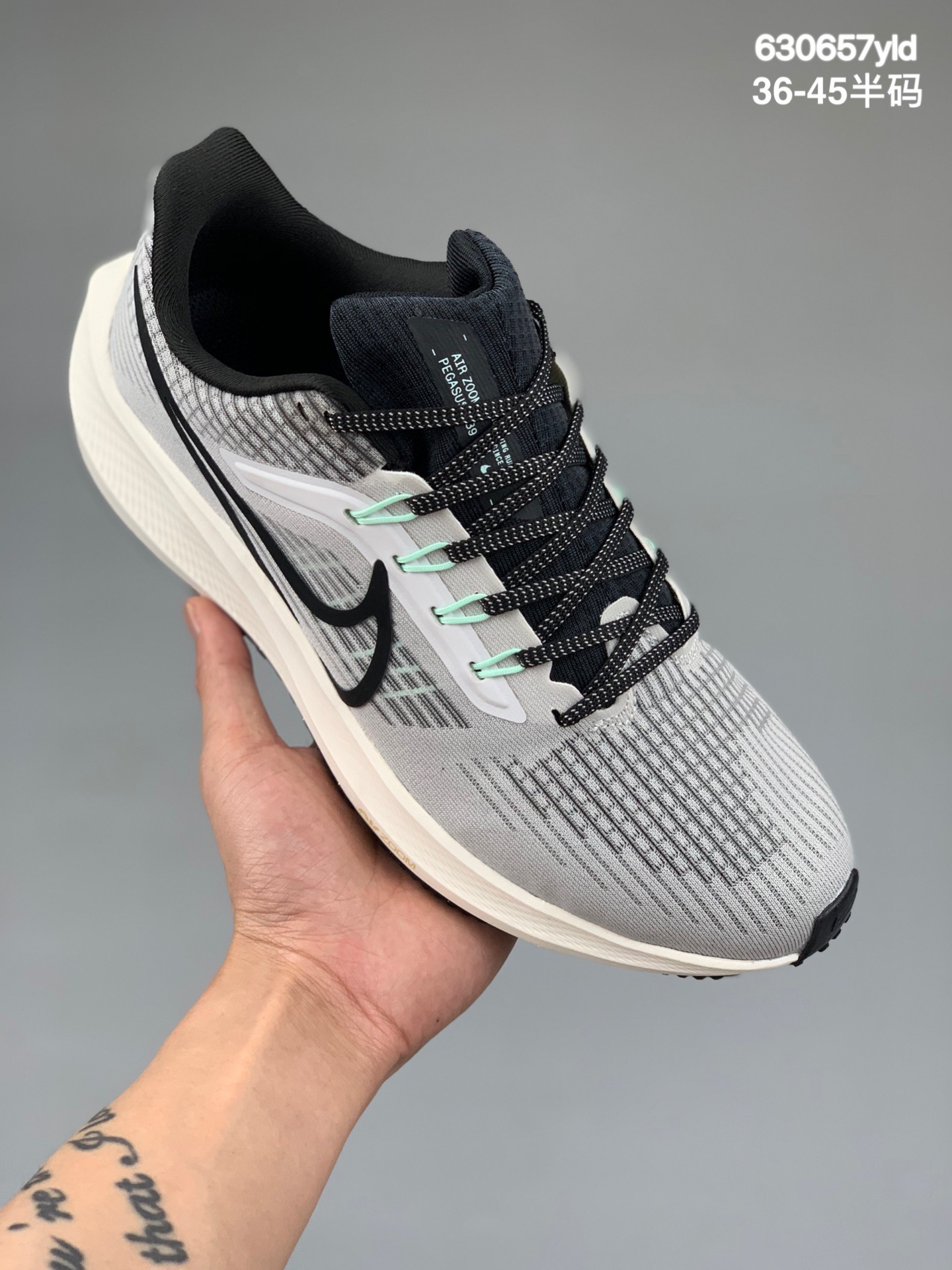 本地
Nike Zoom Pegasus 39 超级飞马涡轮增压马拉松 登月39代休闲运动慢跑鞋 原档案数据开发纸版楦型 内里嵌入定型海绵 中底搭载前Zoom+全掌React配置鞋 
货号：DH4071-004
尺码：36-45带半码
编码:630657yld