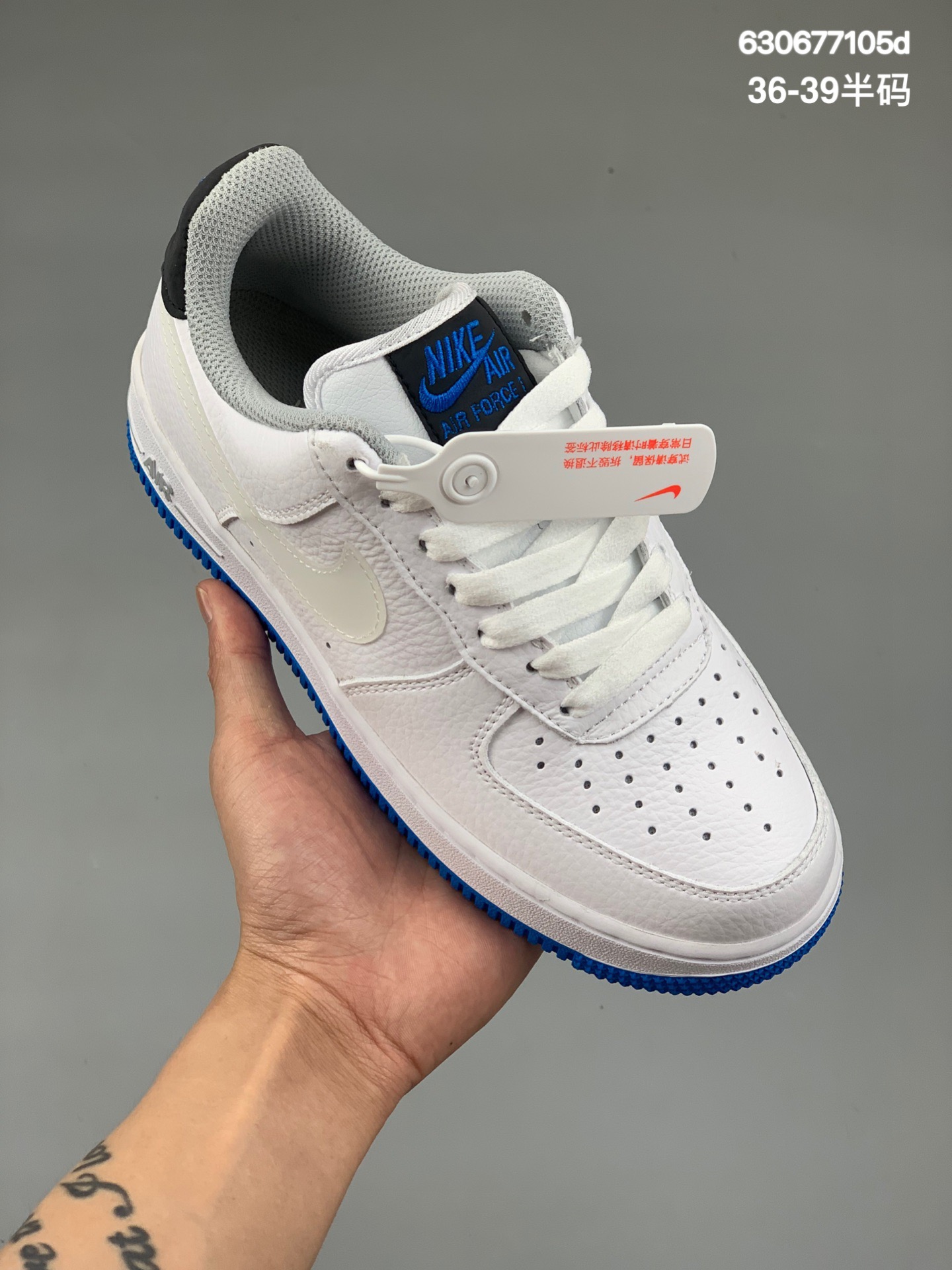 本地
Nike Air Force 1 ’07 Low 白蓝透明勾 #原楦头原纸板 打造纯正空军版型#专注外贸渠道 全掌内置蜂窝气垫 #原盒配件 原厂中底钢印、拉帮完美 货号：DA3039 628 尺码：36-39（带半码）
编码：630677105d