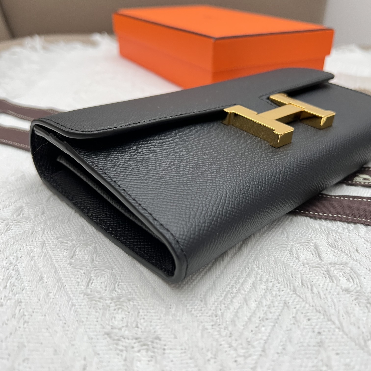 Hermes Constance Wallet, Genuine Leather, Gold Hardware, Multiple Colors 5 a1656647748951 2446