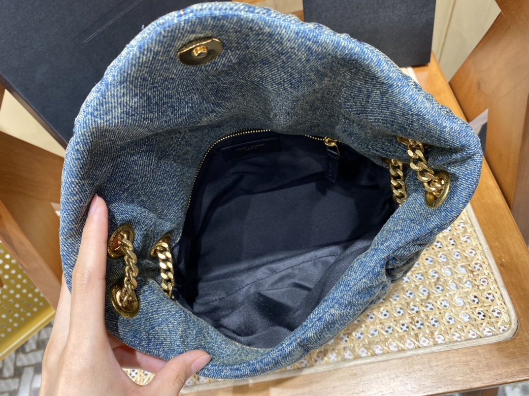 YSL LOULOU PUFFER 29CM 牛仔布纹小号绗缝包 577476