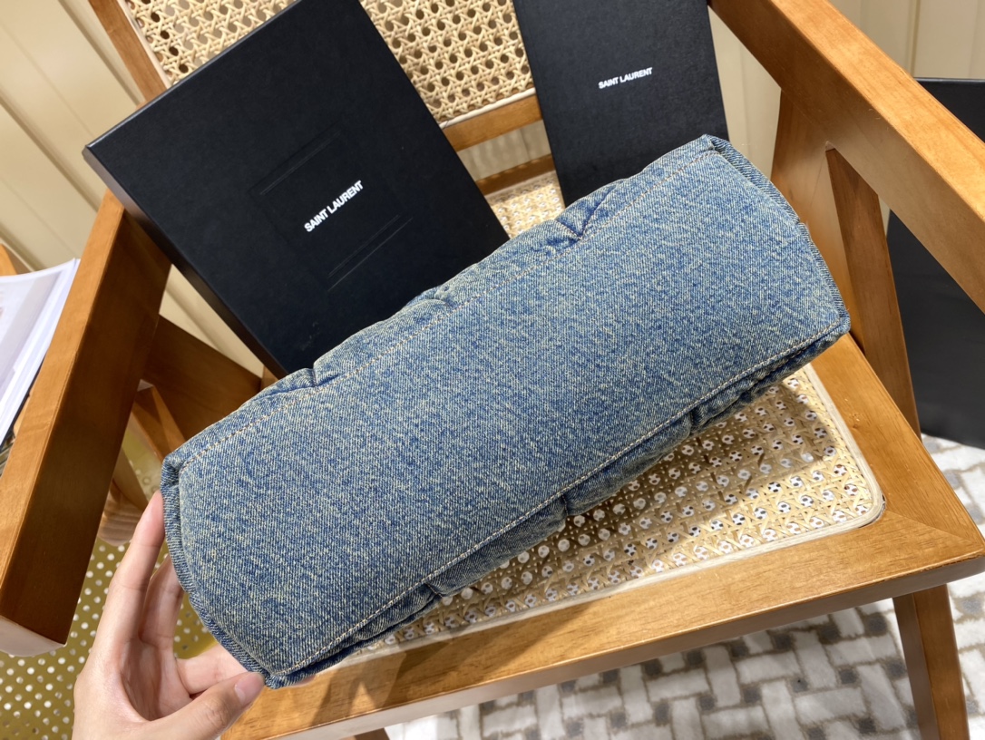 YSL LOULOU PUFFER 35CM 牛仔布纹大号绗缝包 577475