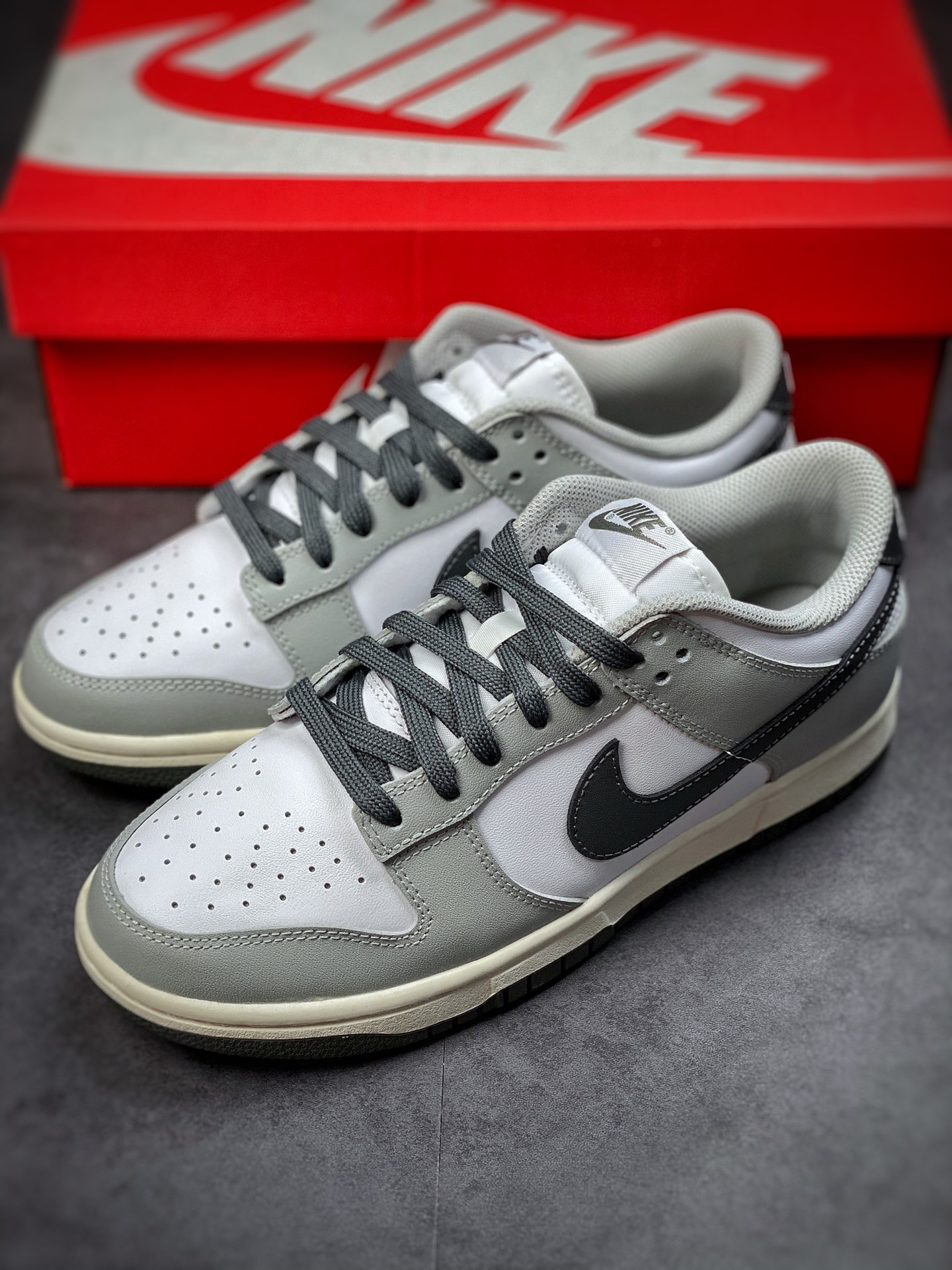 300 Nike Dunk Low Light Smoke Grey 白灰 整体 DD1503-117