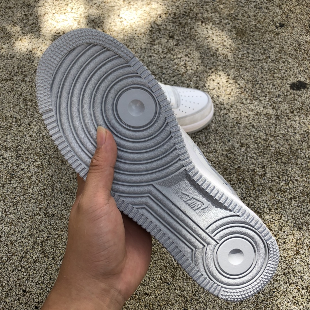 Nike Air Force 1’07 AF1 空军一号男子低帮板鞋 LQ55881-616