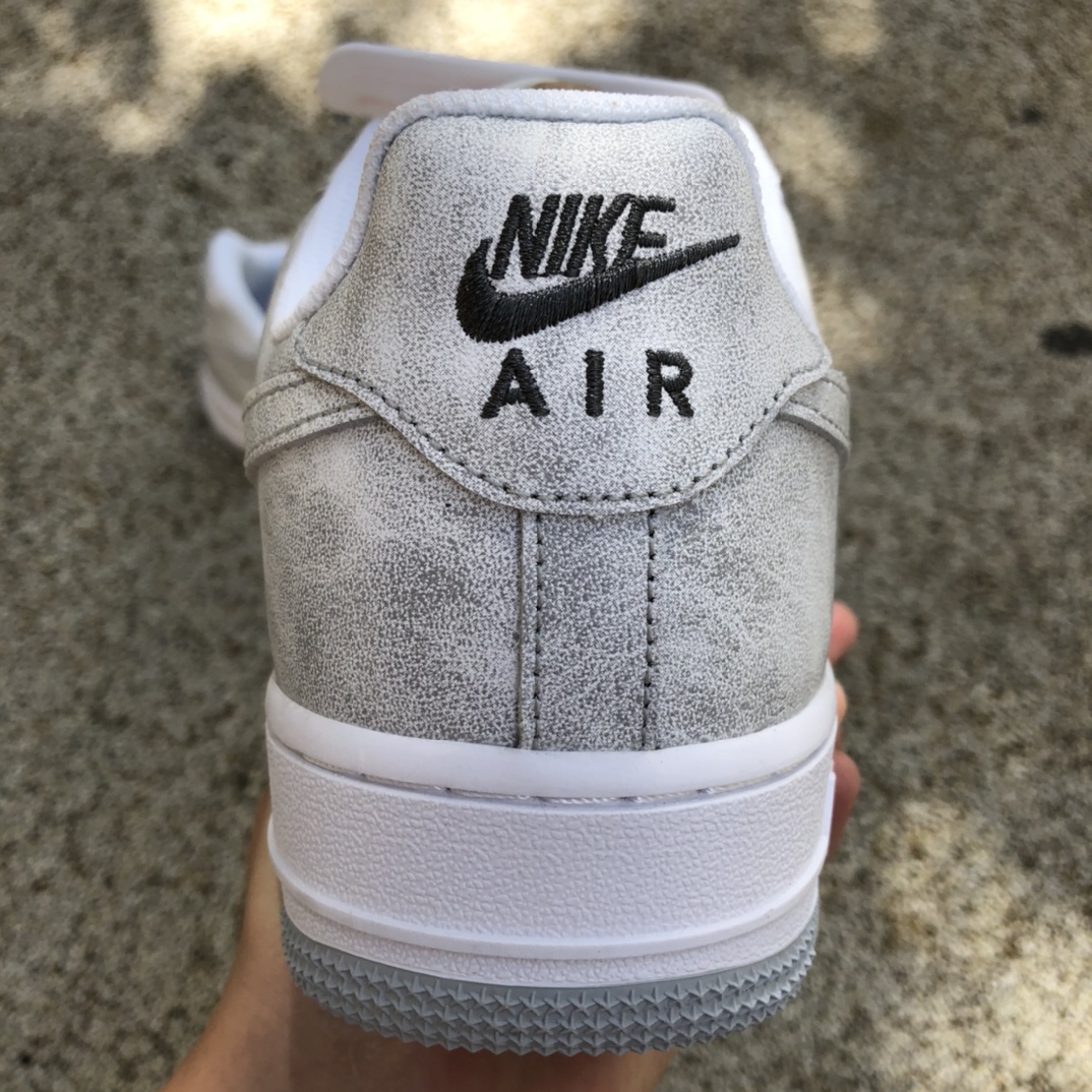 Nike Air Force 1’07 AF1 空军一号男子低帮板鞋 LQ55881-616