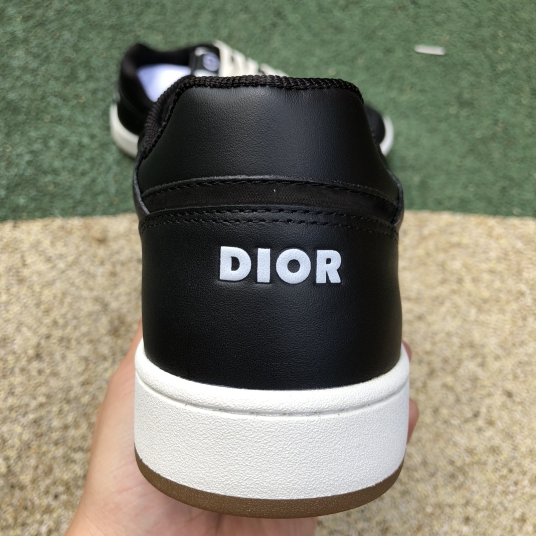 Dior B27 black raw rubber low Dior B27 Oblique print low-top body loafers off-white