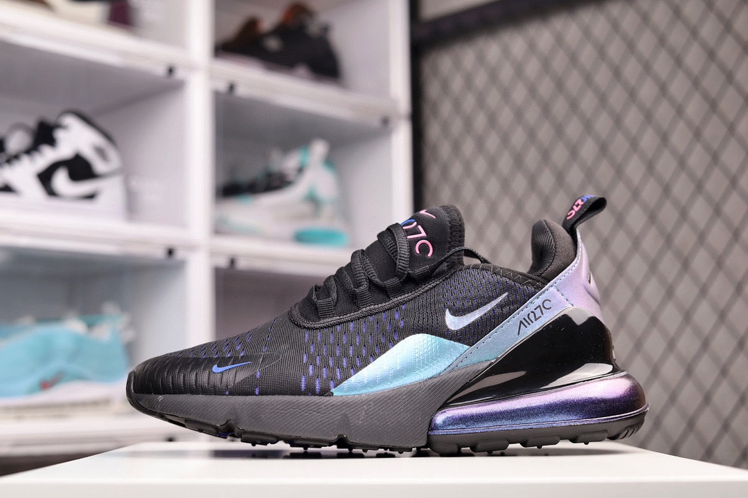 G0 公司级 耐克Nike Air Max I0 透气后掌半气垫慢跑鞋 兼具非凡优质外观和出色穿着体验性能出众的一双跑步鞋，动感且活力满满