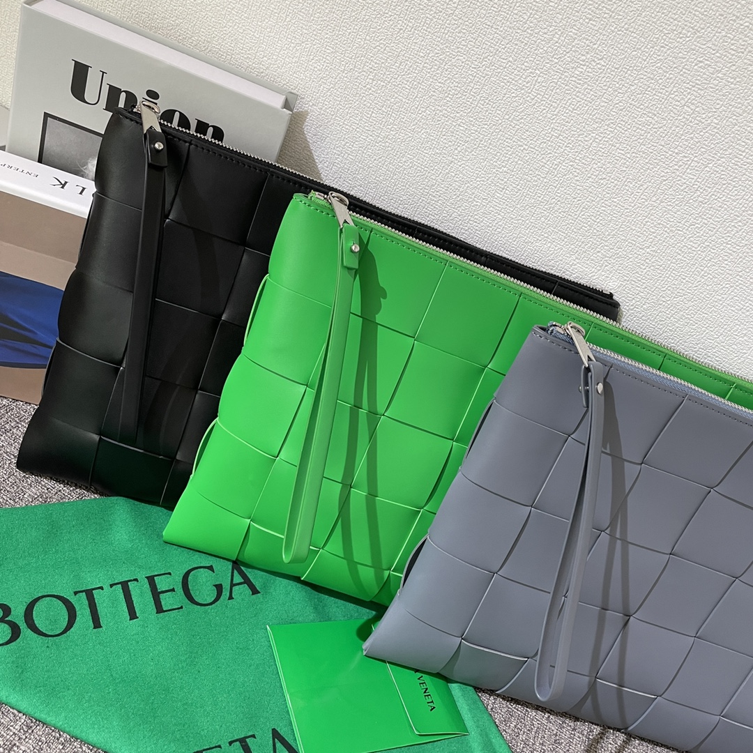 Bottega Veneta Product _dF_qf7cFFjCcqg28gdJ4Ymw3I2HcWOJy5_IeYkw