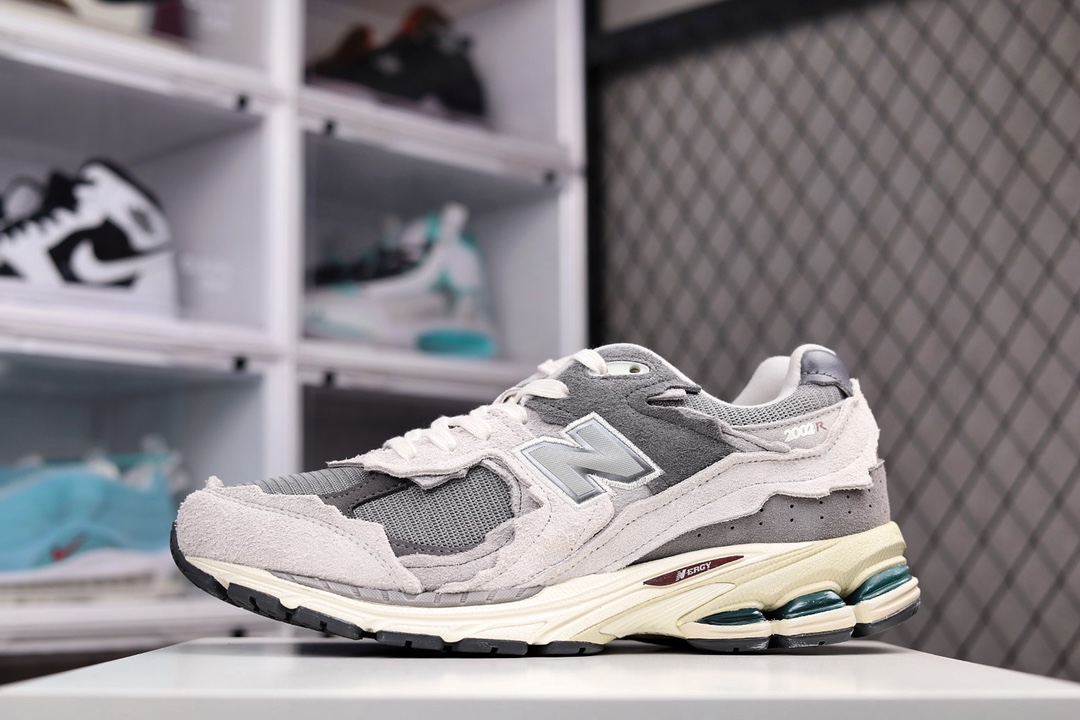 G5 纯原版本 New Balance 新百伦 ” Refined Future ” 云雨灰 复古休闲跑步鞋 M 2002RDA 原厂数据开发 原厂网纱 正确卡色皮料冲裁组合 匠心打造 耗时两个月开发完成 工艺极其复杂难度可想而知 新开独立私模大底 全网唯一正确做旧组合大底 高端零售专供产物BX