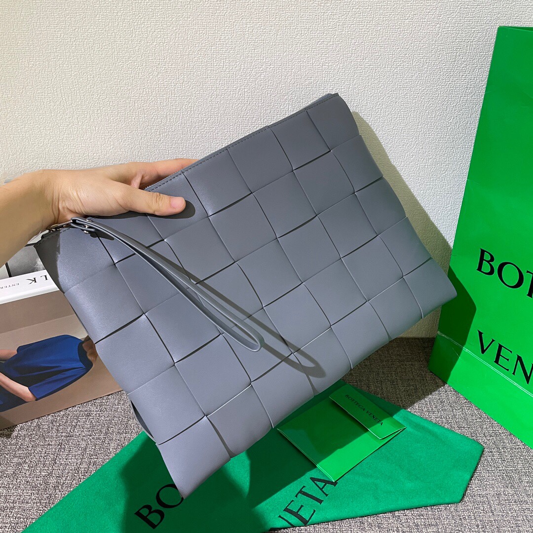Bottega Veneta Product _dwZqfFsIp5l6Gl0at_JPqQO6z85l8VETSu5S69g