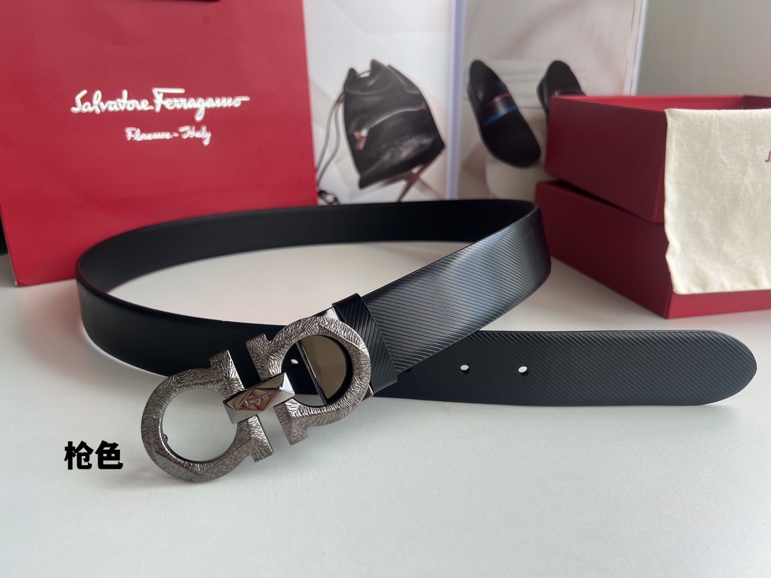 Ferragamo菲拉格慕  头层牛皮压纹图案Gancini花纹金属扣男士3.5cm腰带