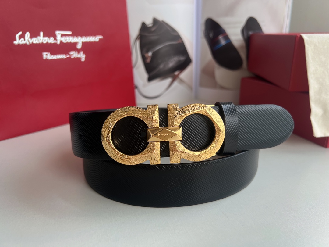Ferragamo菲拉格慕  头层牛皮压纹图案Gancini花纹金属扣男士3.5cm腰带