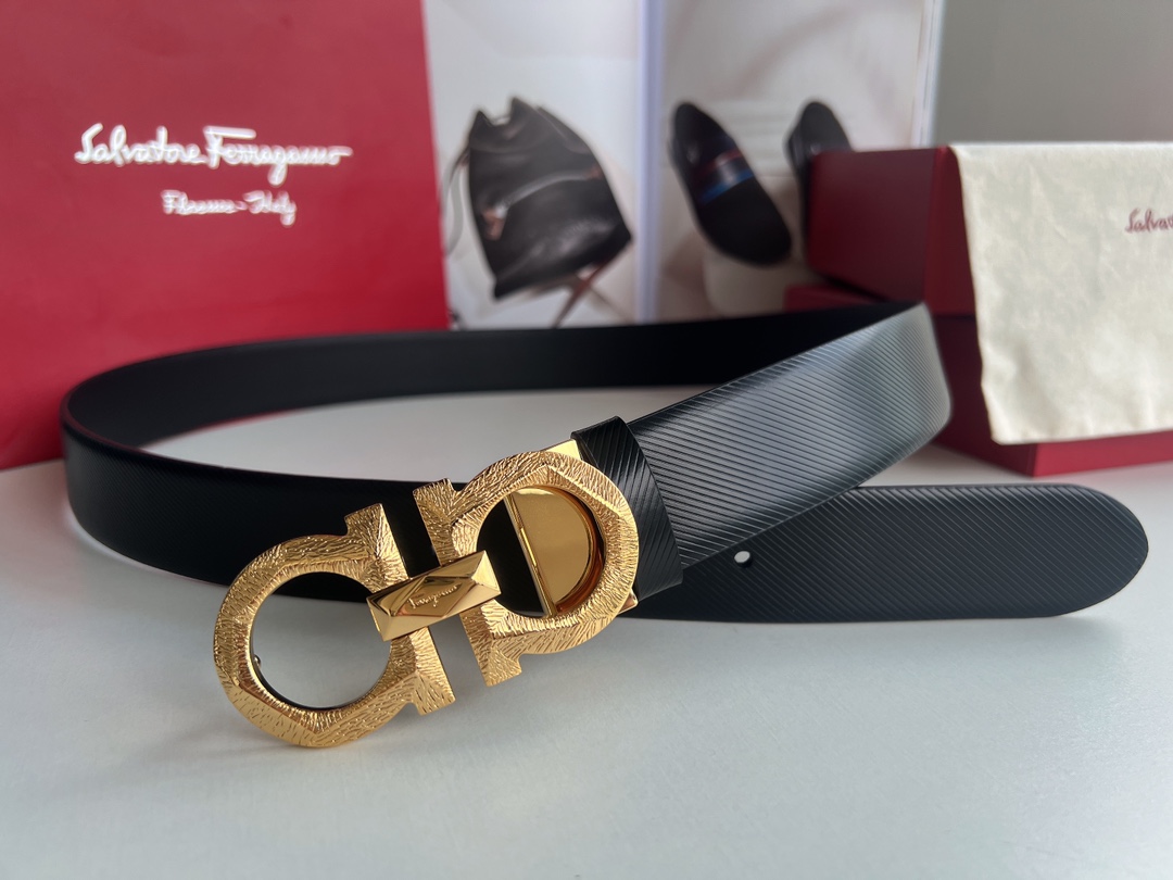 Ferragamo菲拉格慕  头层牛皮压纹图案Gancini花纹金属扣男士3.5cm腰带