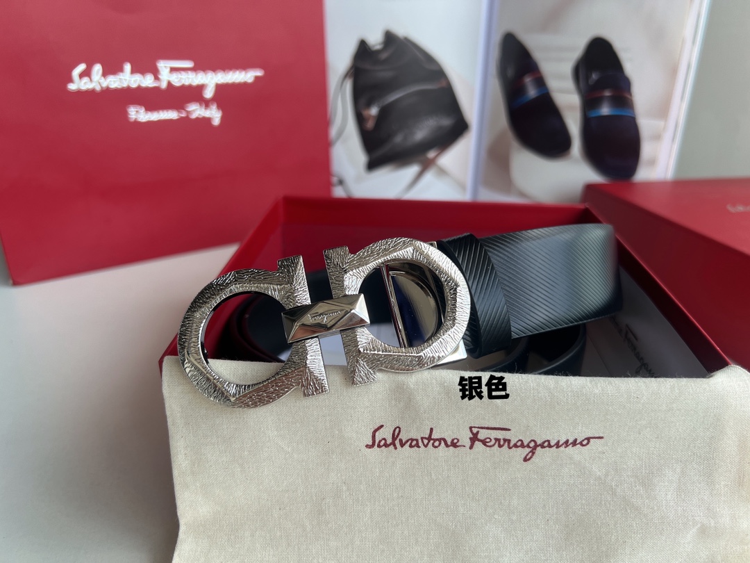 Ferragamo菲拉格慕  头层牛皮压纹图案Gancini花纹金属扣男士3.5cm腰带