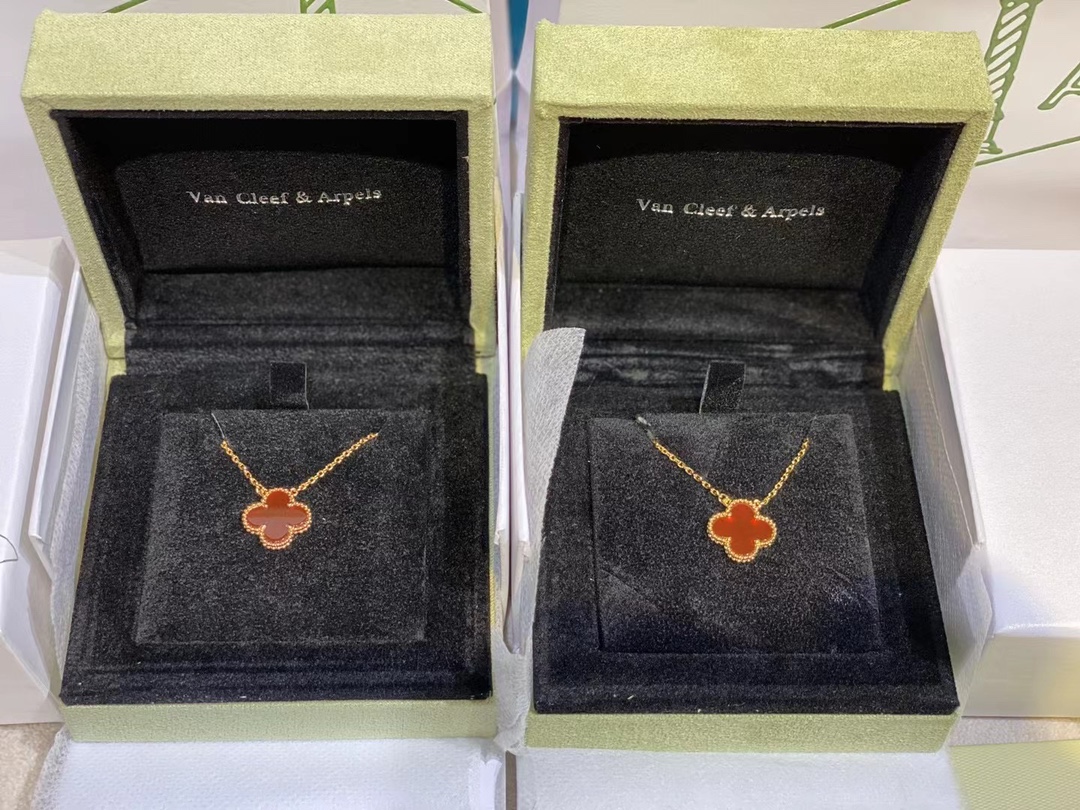 Van Cleef & Arpels 客定 VCA 四叶草项链