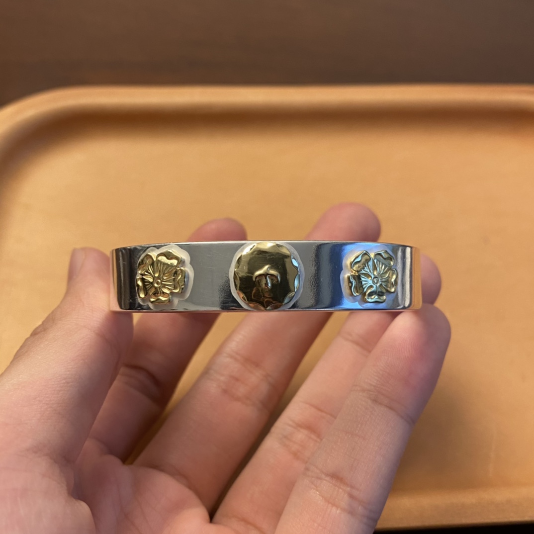 Takahashi Bangle