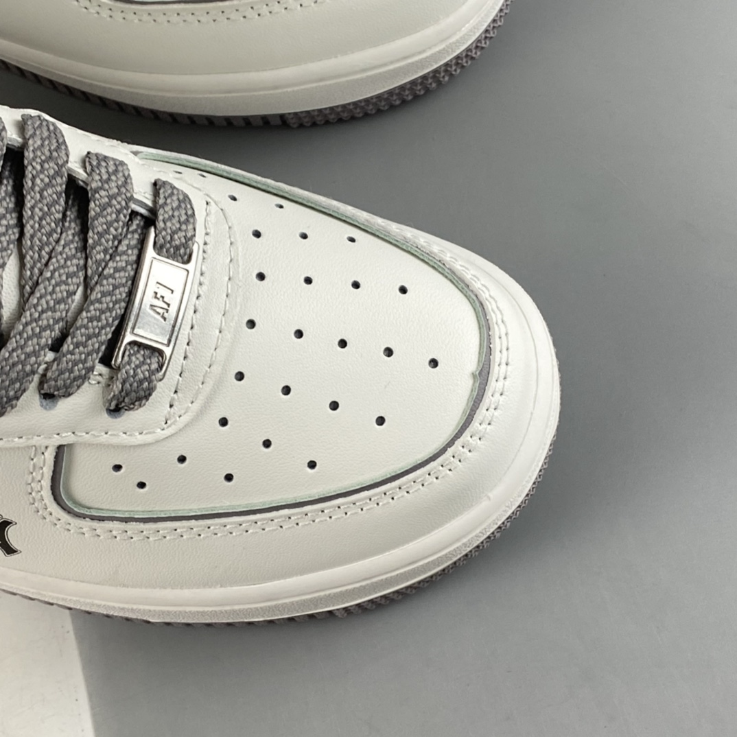 P240  Nike Air Force 1’07 Low 联名款 空军一号低帮休闲板鞋 BS8806-544