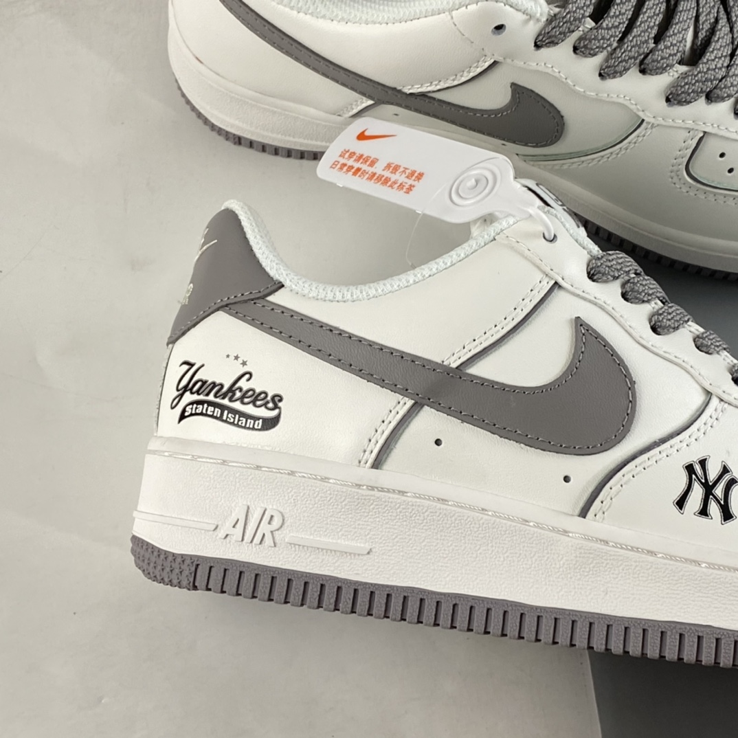 P240  Nike Air Force 1’07 Low 联名款 空军一号低帮休闲板鞋 BS8806-544
