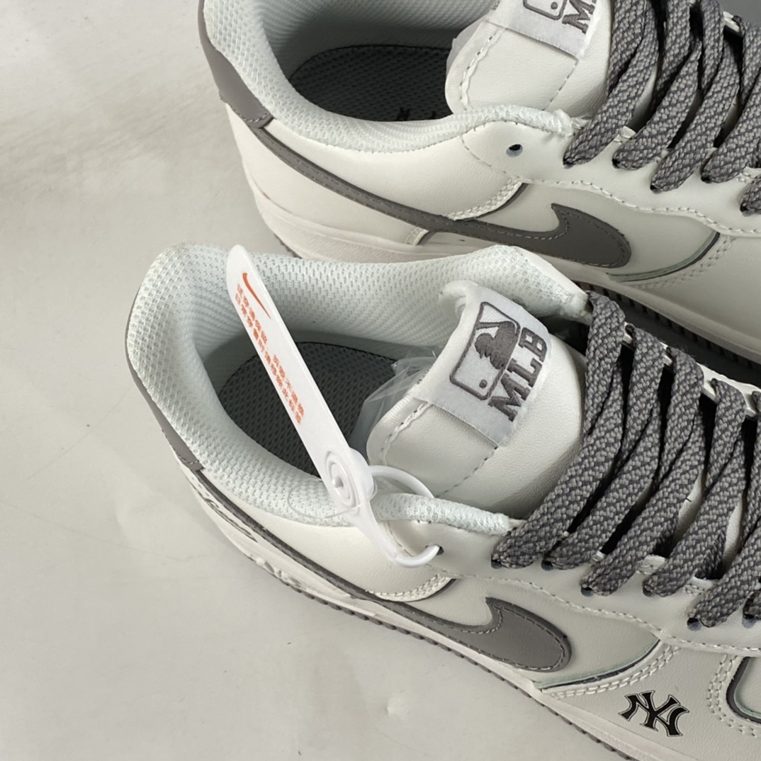 P240  Nike Air Force 1’07 Low 联名款 空军一号低帮休闲板鞋 BS8806-544