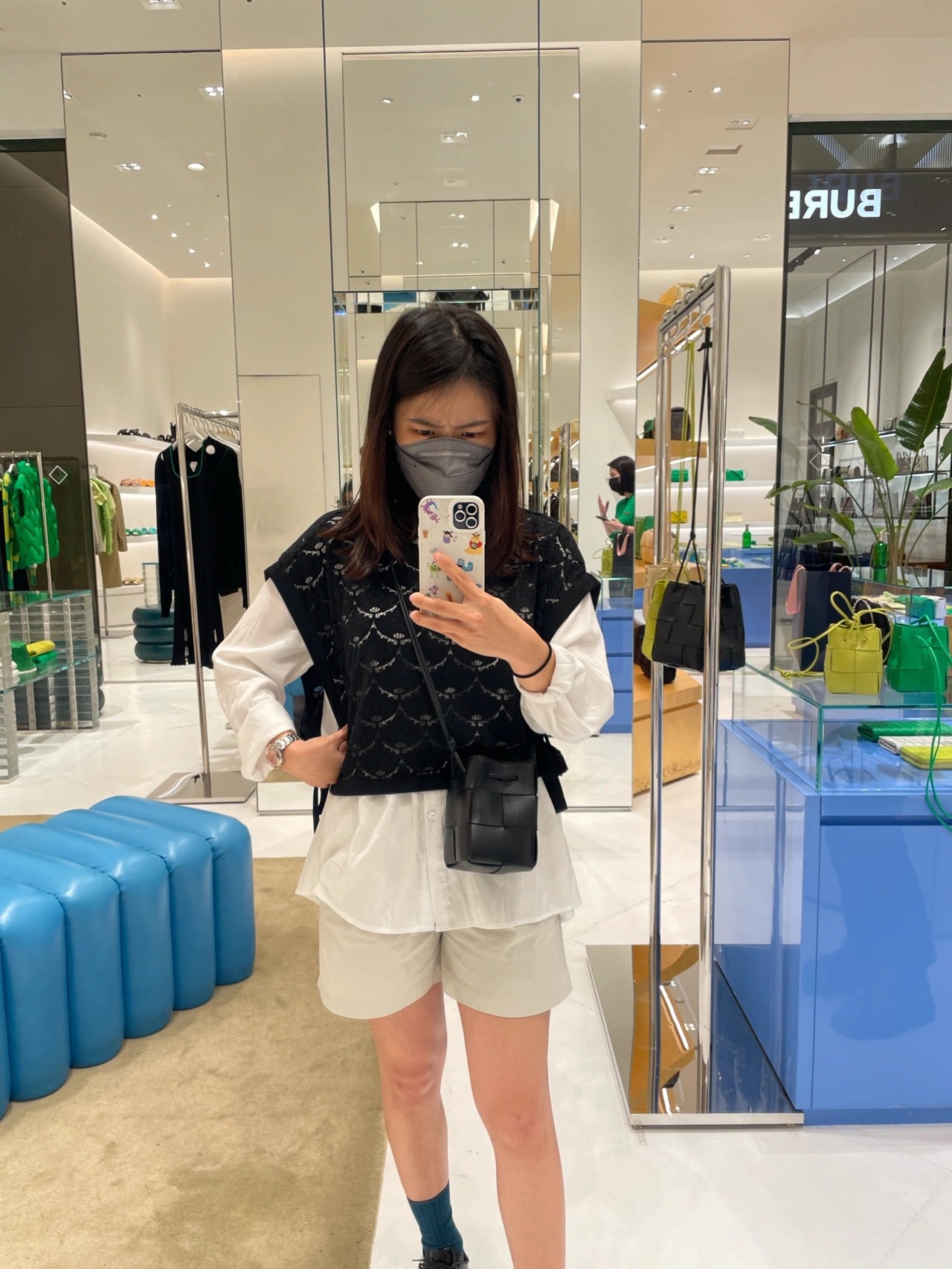 Bottega Veneta CASSETTE 14CM 编织水桶包 680217黑色