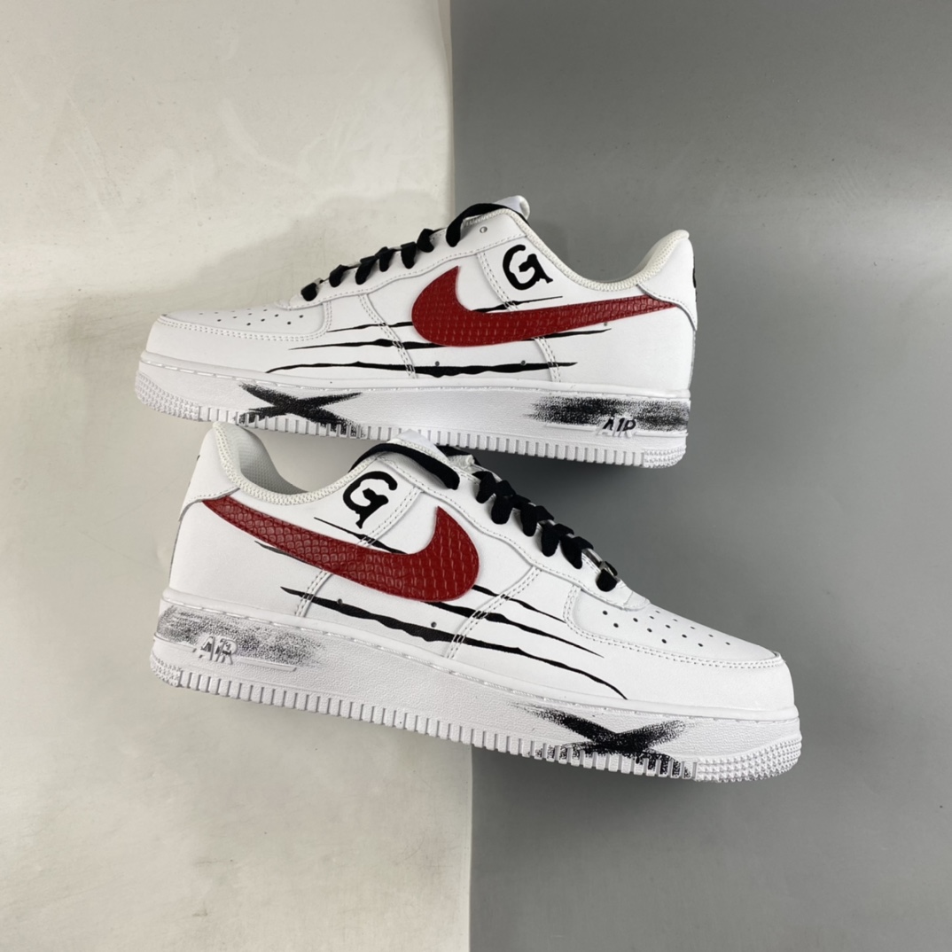 P240  Nike Air Force 1’07 Low 金刚涂鸦配色 空军一号低帮休闲板鞋 CW2288-111
