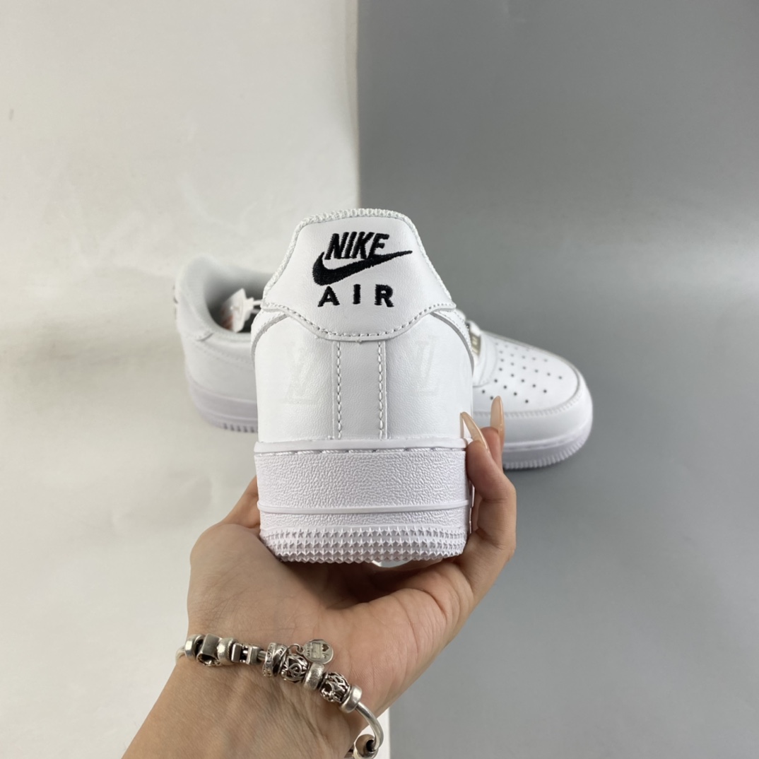 P240  驴牌 x Nike Air Force 1’07 Low 紫光驴牌印花板鞋 CW2288-131