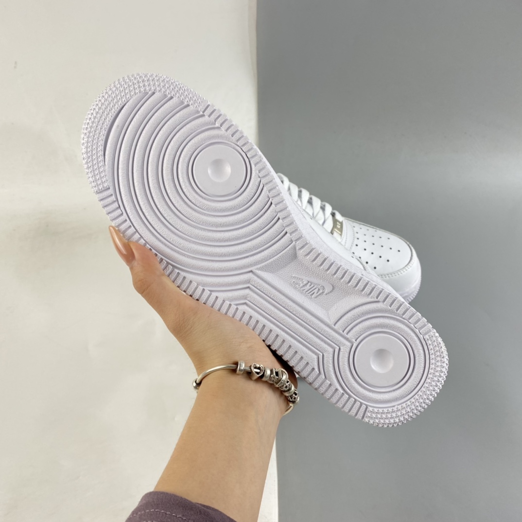 P240  驴牌 x Nike Air Force 1’07 Low 紫光驴牌印花板鞋 CW2288-131